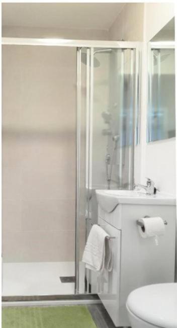 Coqueto Apartamento Nuevo En Pleno Centro De Algeciras Bb Екстериор снимка